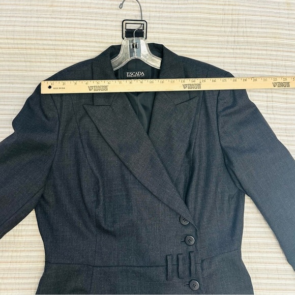 Escada Margaretha Key Wool Button Wrap Dress W/ Belt Size 44 FLAWED - Picture 6 of 16